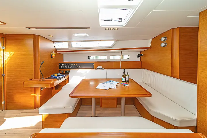 Sun Odyssey 479 - 