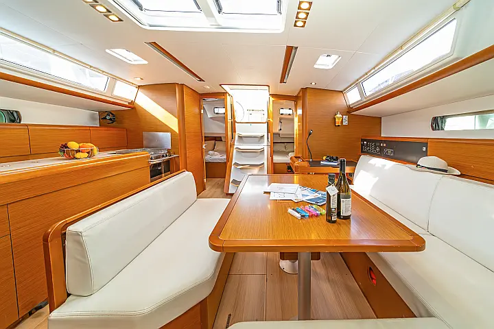 Sun Odyssey 479 - 