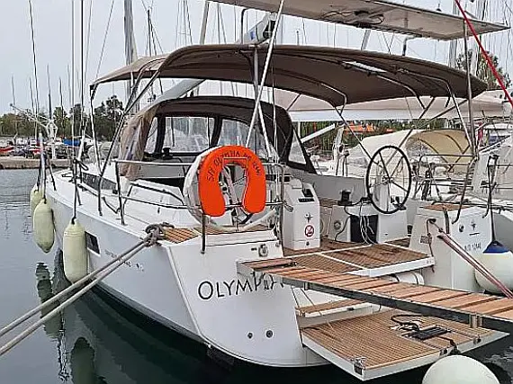 Sun Odyssey 440 (possible to be converted to 3 cabins)