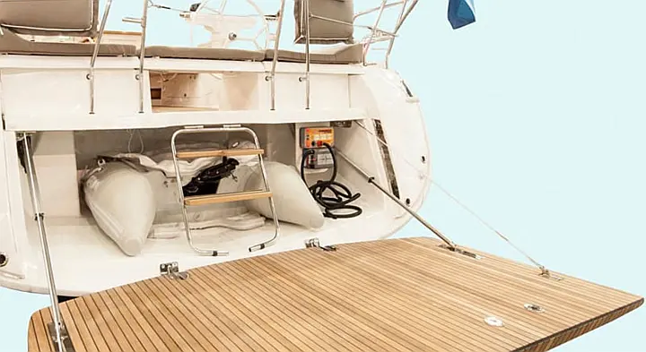 Bavaria Cruiser 56 - 