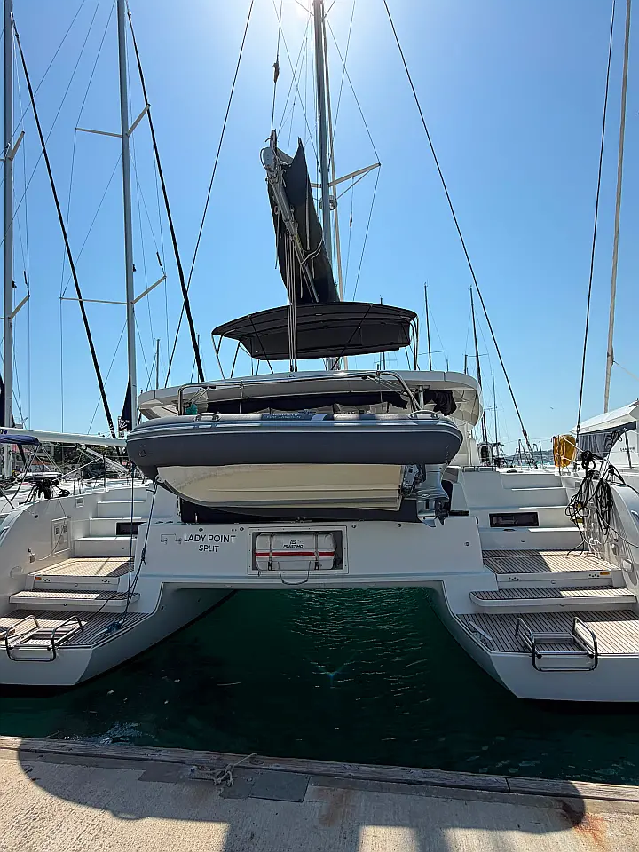 Lagoon 46 Fly - 