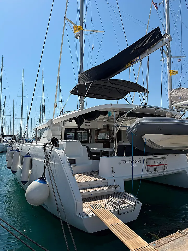 Lagoon 46 Fly - 