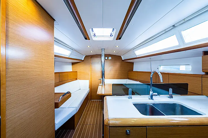 Jeanneau Sun Odyssey 379 - 
