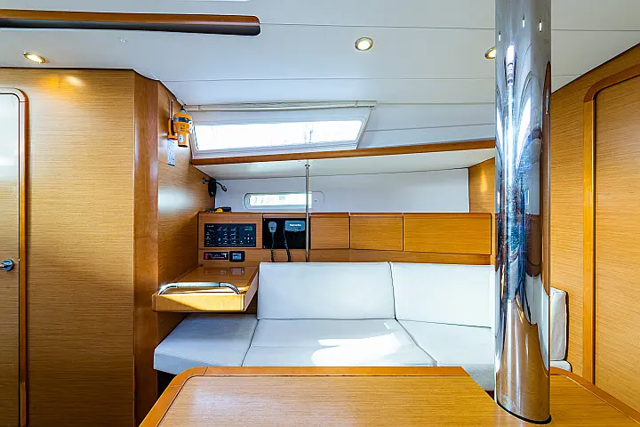 Jeanneau Sun Odyssey 379 - 