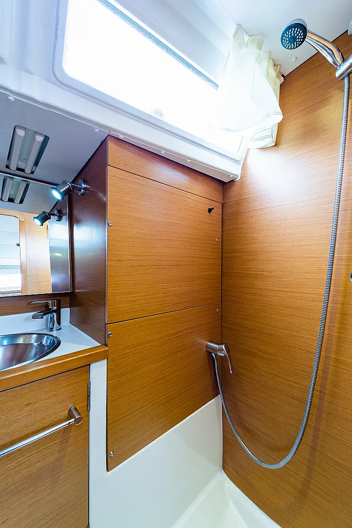 Jeanneau Sun Odyssey 379 - 
