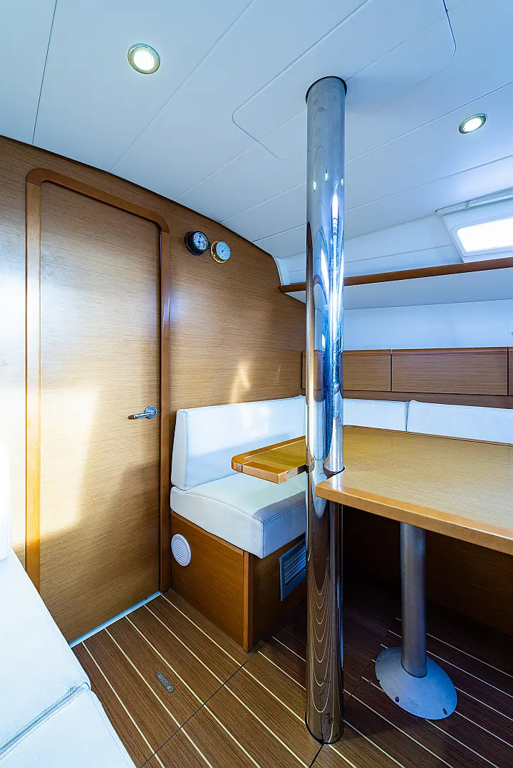 Jeanneau Sun Odyssey 379 - 