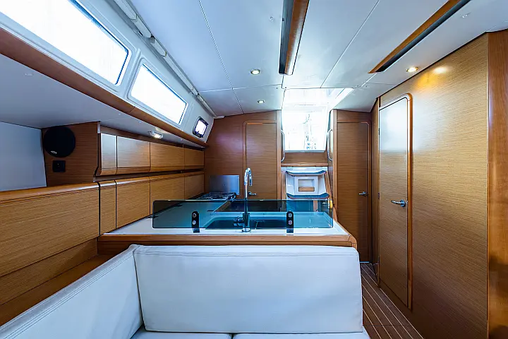 Jeanneau Sun Odyssey 379 - 