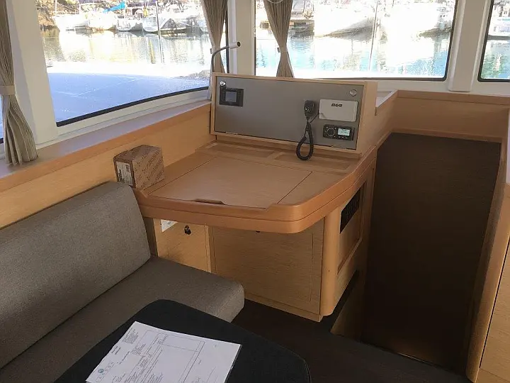 Lagoon 42 - Salon / navigation