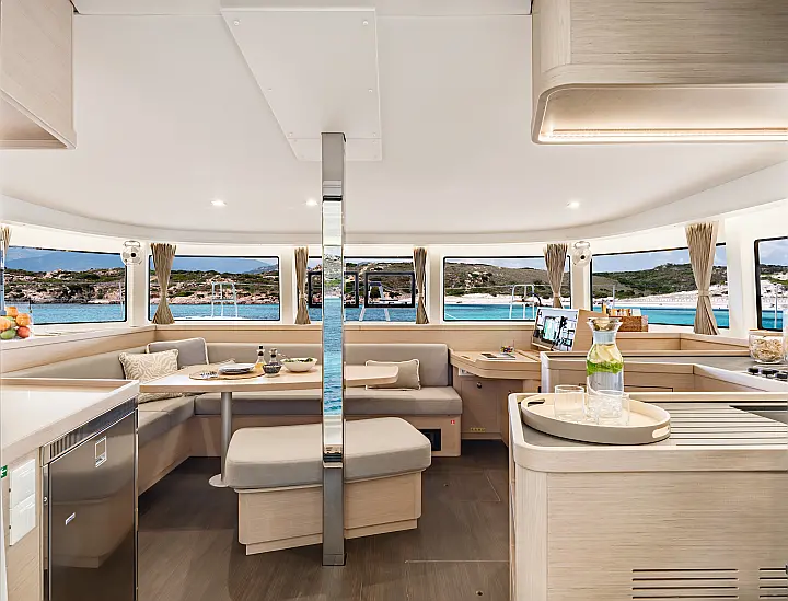Lagoon 42 - 