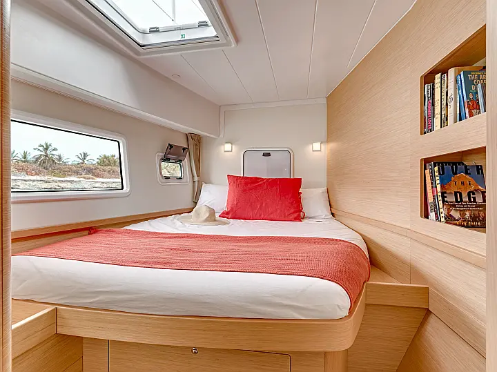 Lagoon 42 - 