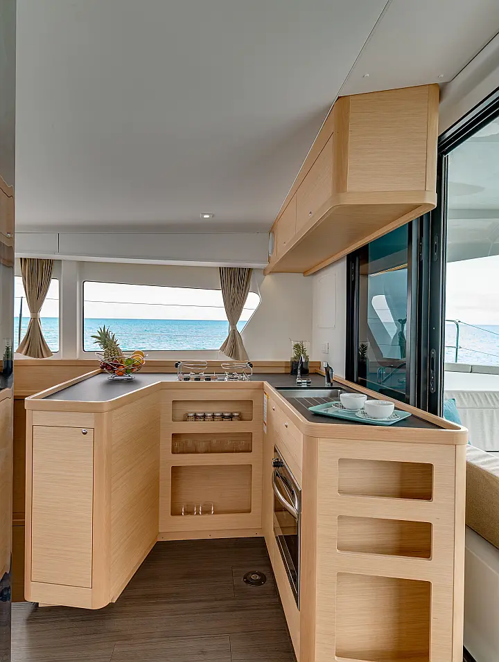 Lagoon 42 - 