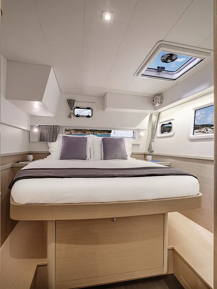 Lagoon 42 - 
