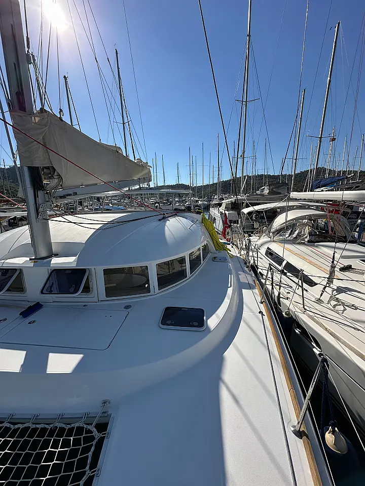 Lagoon 380 Owner - 