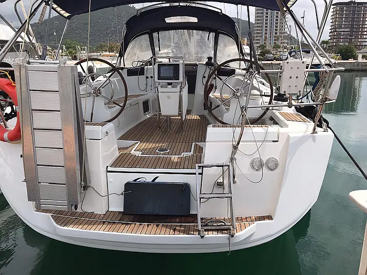 Sun Odyssey 439 - 