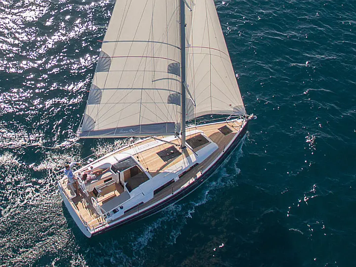 Hanse 388 - External image