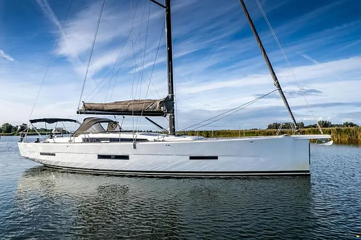 Dufour 56 Exclusive 250 L - 