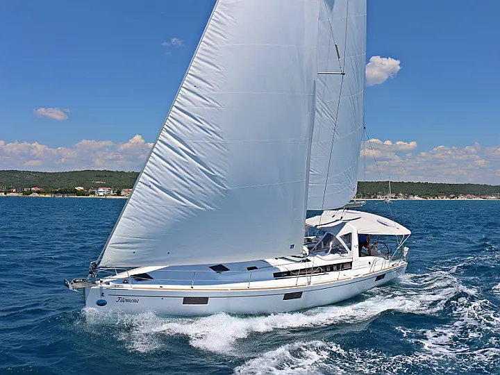 OCEANIS 48 BT - External image