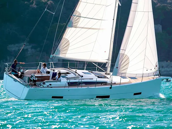 Dufour 390 Grand Large - External image