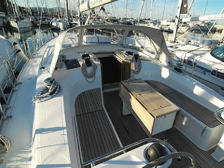 Bavaria Cruiser 45 - Exterior images