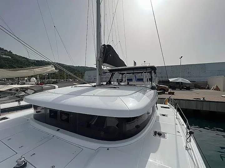 Lagoon 42 - 