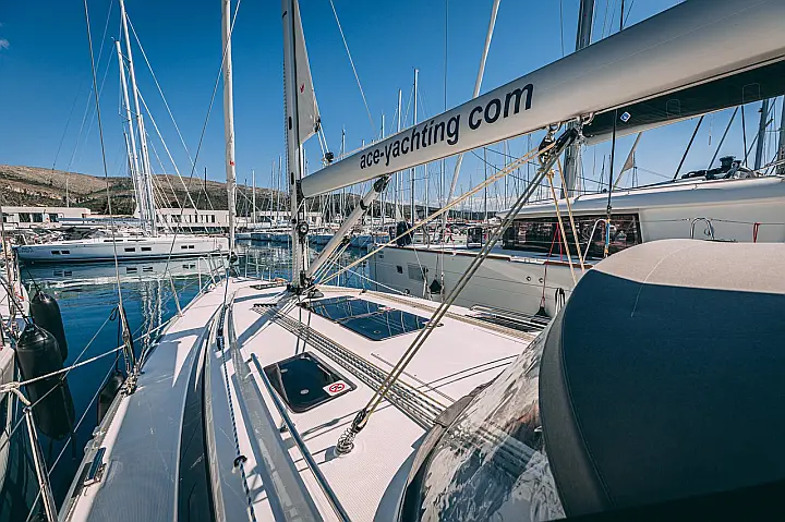 Bavaria Cruiser 37 - 