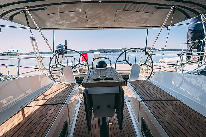 Bavaria Cruiser 37 - 