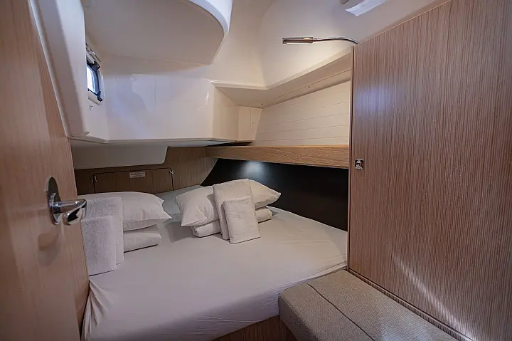 Bavaria Cruiser 37 - 
