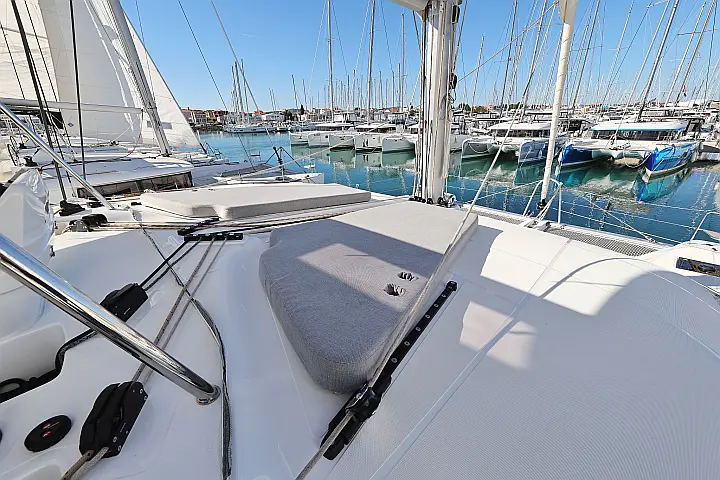 Lagoon 51- 6 cab - 