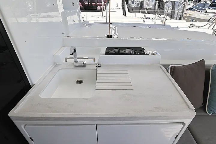 Lagoon 51- 6 cab - 