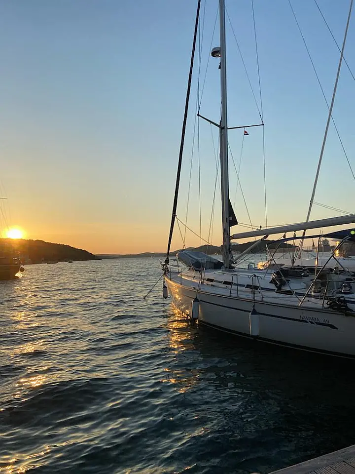 Bavaria 49 - 