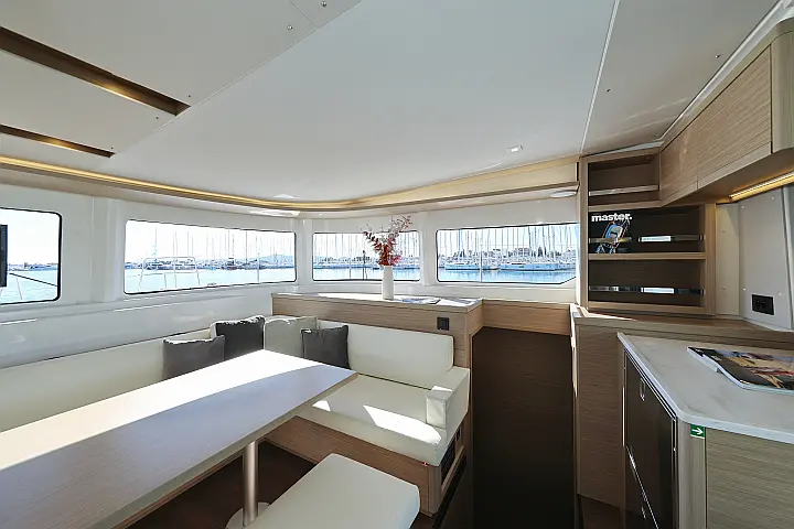 Lagoon 46 - 