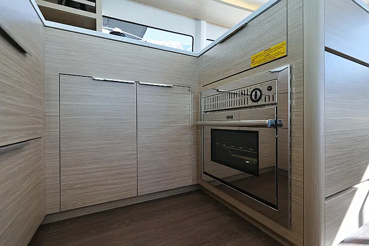 Lagoon 46 - 