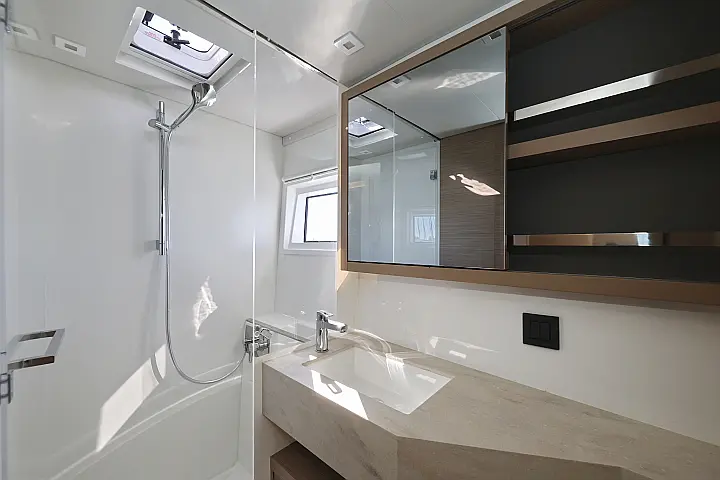 Lagoon 46 - 