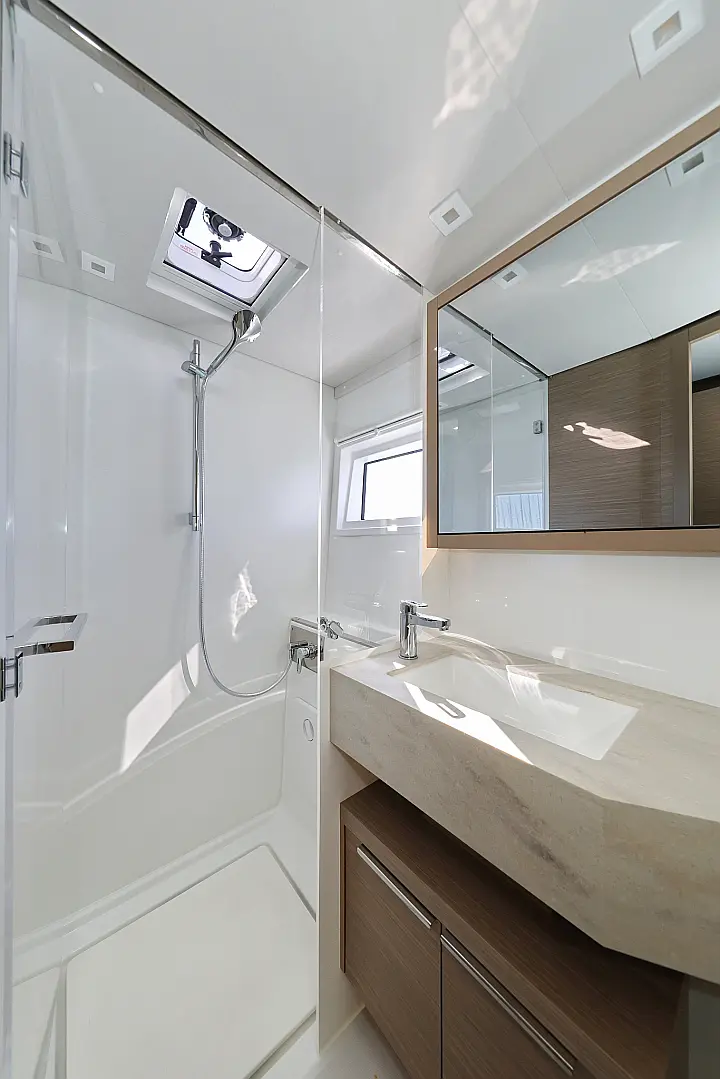 Lagoon 46 - 
