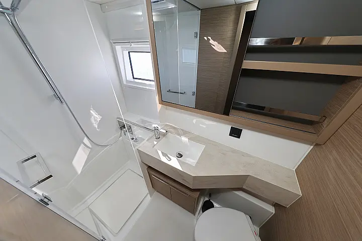 Lagoon 46 - 