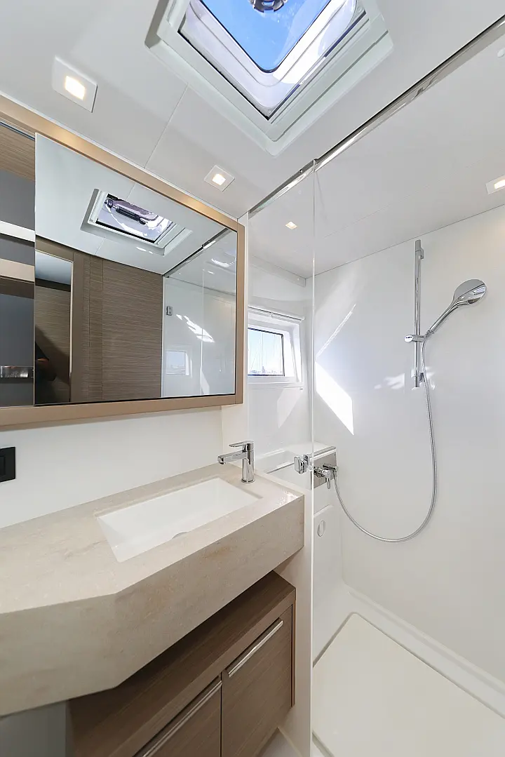 Lagoon 46 - 