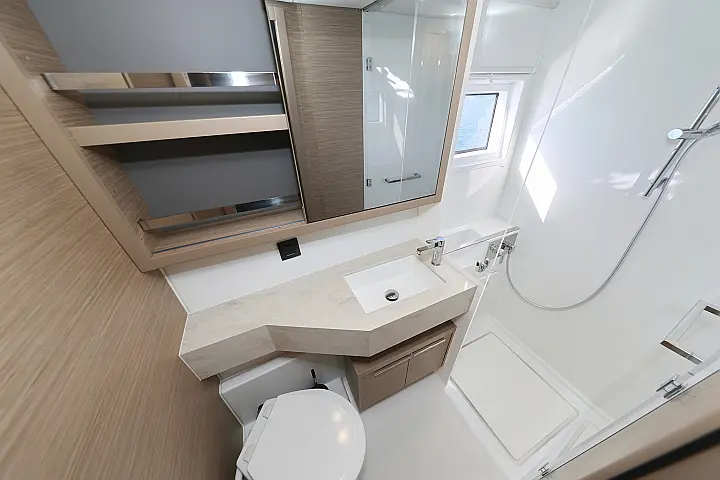 Lagoon 46 - 