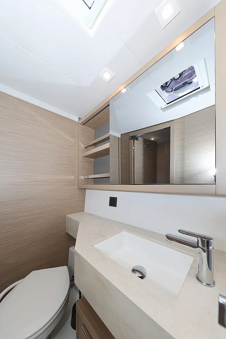 Lagoon 46 - 