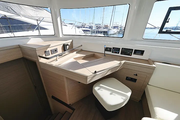 Lagoon 46 - 
