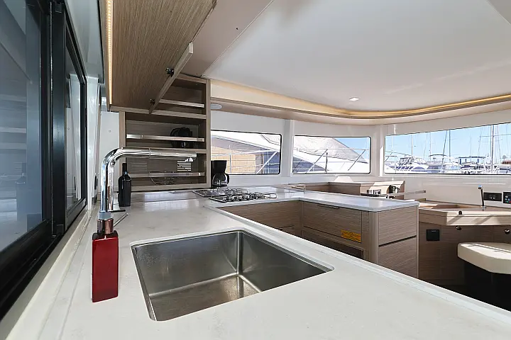 Lagoon 46 - 