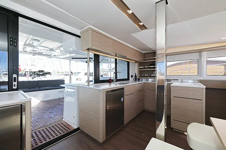 Lagoon 46 - 