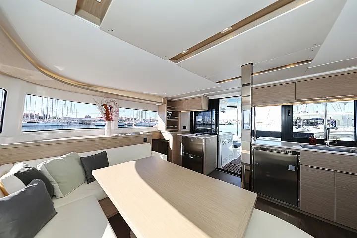Lagoon 46 - 