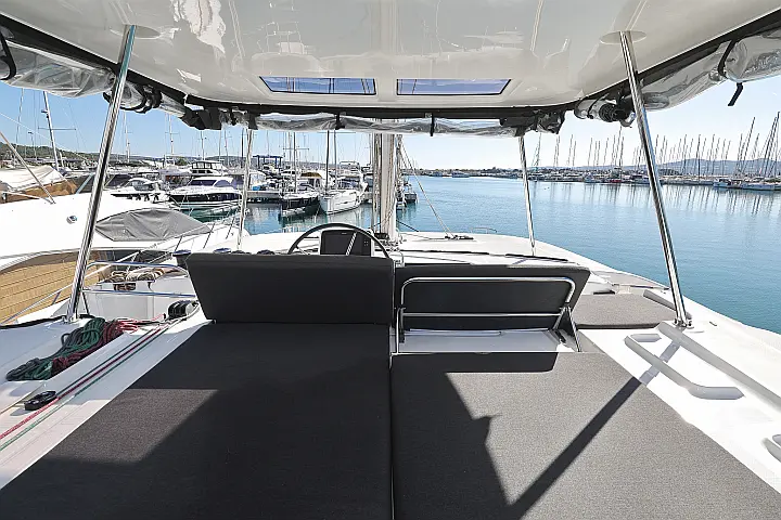 Lagoon 46 - 