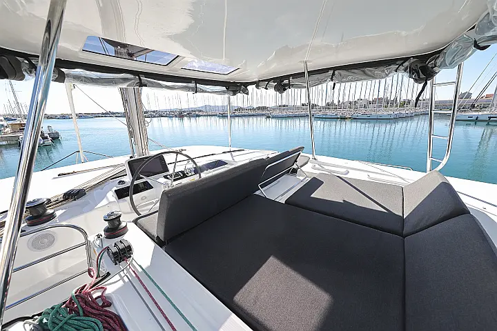 Lagoon 46 - 