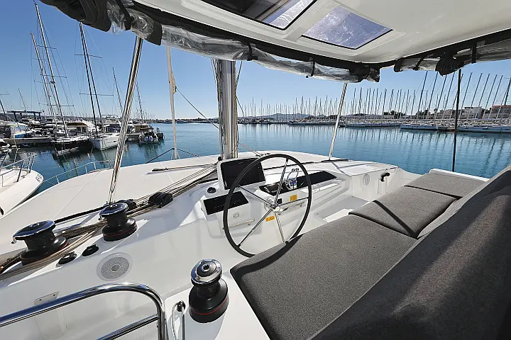 Lagoon 46 - 