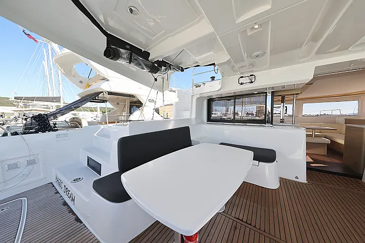 Lagoon 46 - 