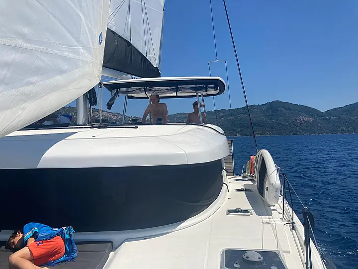 Lagoon 42 - 