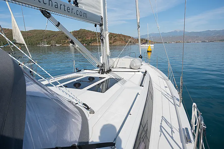 Bavaria C46 - 