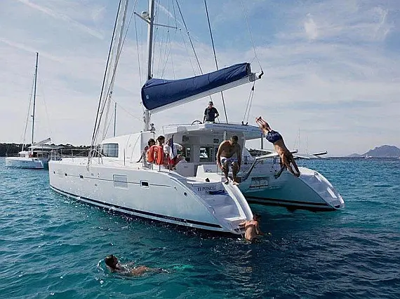 Lagoon 500