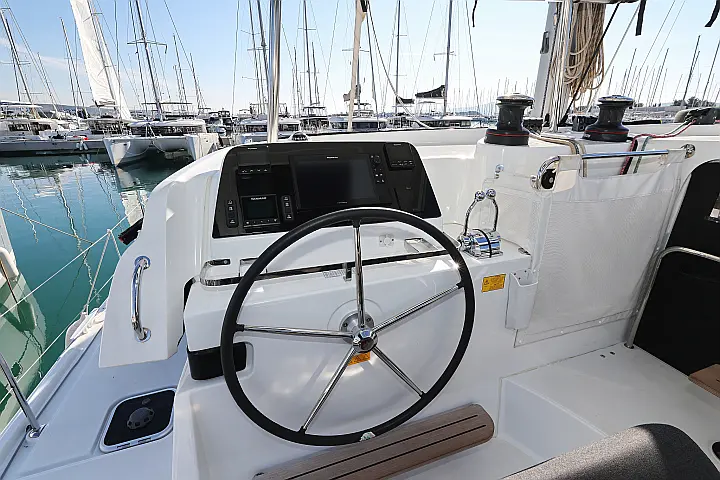 Lagoon 42 - 
